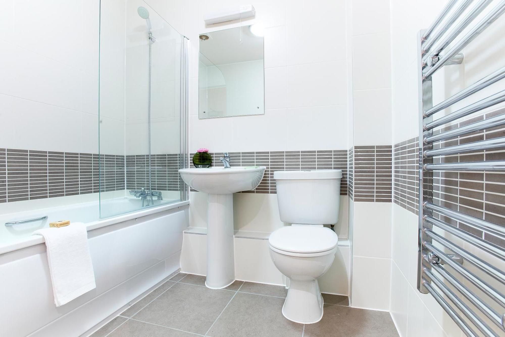 Centre - Luxury Penthouse Apartment *